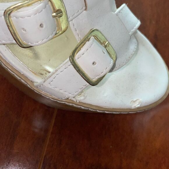 Dollhouse platforms - Picture 2 of 14